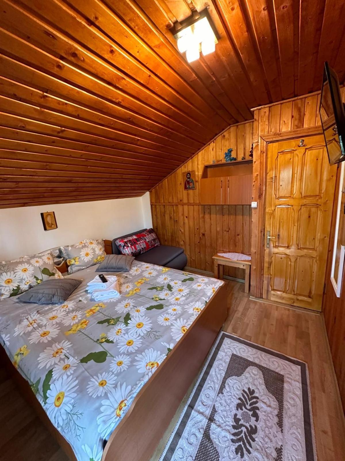 Casa De Vacanta Catrinel Ranca Buitenkant foto